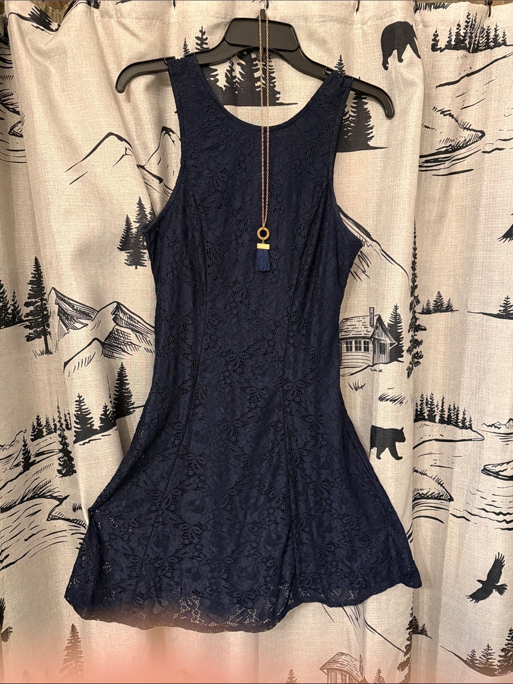 Young Woman Navy Lace Sleeveless Dress w/pockets & Necklace, Worn Once for Dance